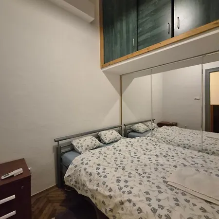 E13 - Close To New York Palace Apartment Budapest