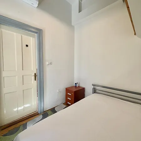 E13 - Close To New York Palace Appartamento Budapest